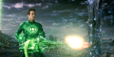 landscape-1454689712-green-lantern-movie-image-ryan-reynolds-chaingun-01