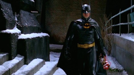 batman-kills-in-batman-returns-1003493-1280x0