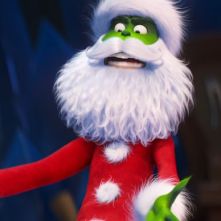 7e5d0979-4bbe-4276-b980-c9b10b883f6a-VPC_THE_GRINCH_DESK_THUMB