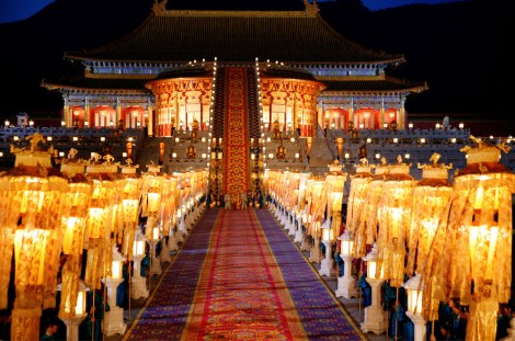 curse-of-the-golden-flower-4